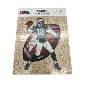 Iconic NFLPA Aaron Rodgers Wooden Puzzle 270 Pieces Sealed Football Collectible